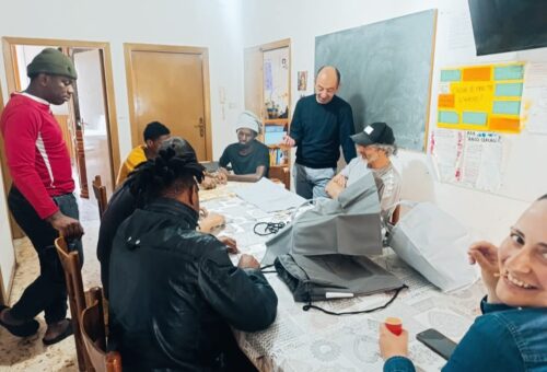 Pratiche creative di riciclo e riuso, a Calitri nel laboratorio di Salvatore Caruso